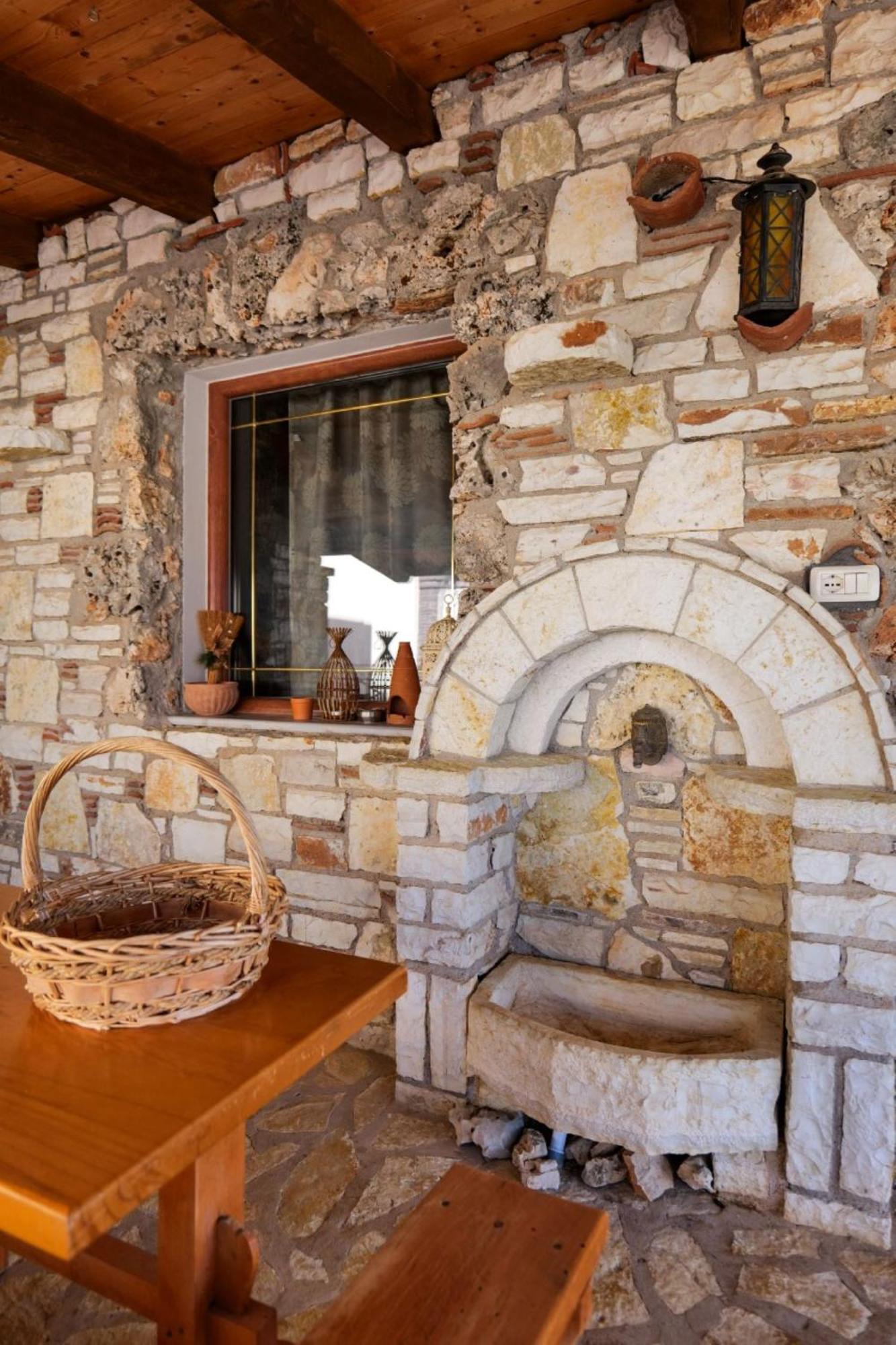 Villa Kolonja Ксамил Экстерьер фото